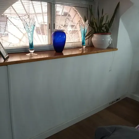 Domvs 84 ゲストハウス 3*